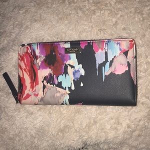 Kate Spade Floral Wallet (Brand New!)